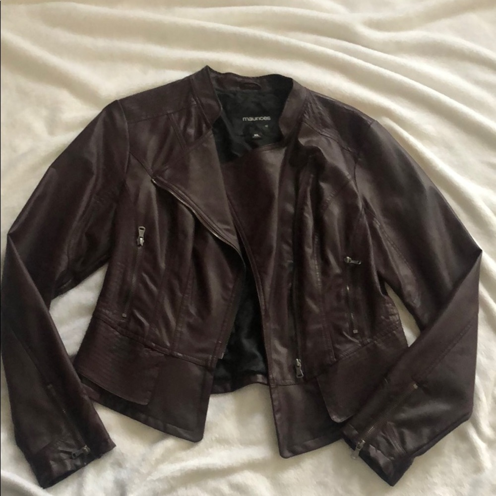 Crop leather jacket